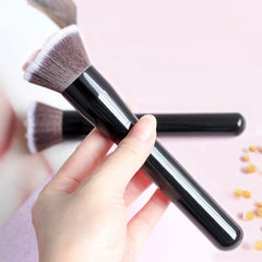 Makeup Brushes Soft Fluffy Long-Handled Cat Claw Flat Brush for Cosmetics Base Foundation Blush Powder Beauty Tool