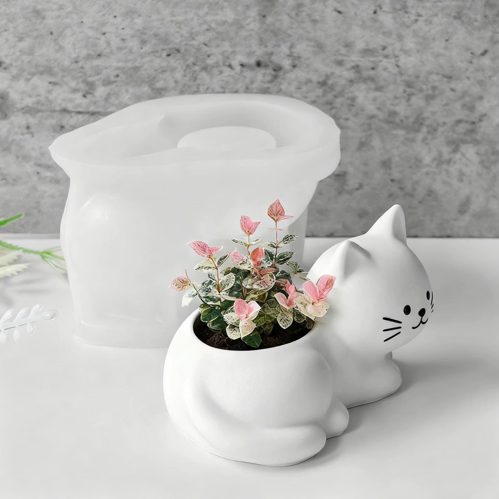 Cute Cat Ceramic Planter – Whimsical Indoor Pot for Succulents & Houseplants