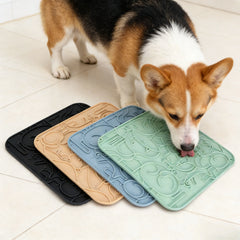 2026 anti Choking Silicone Pet Licking Mat with Suction Cup Slow Feeding Mat for Dogs Cats