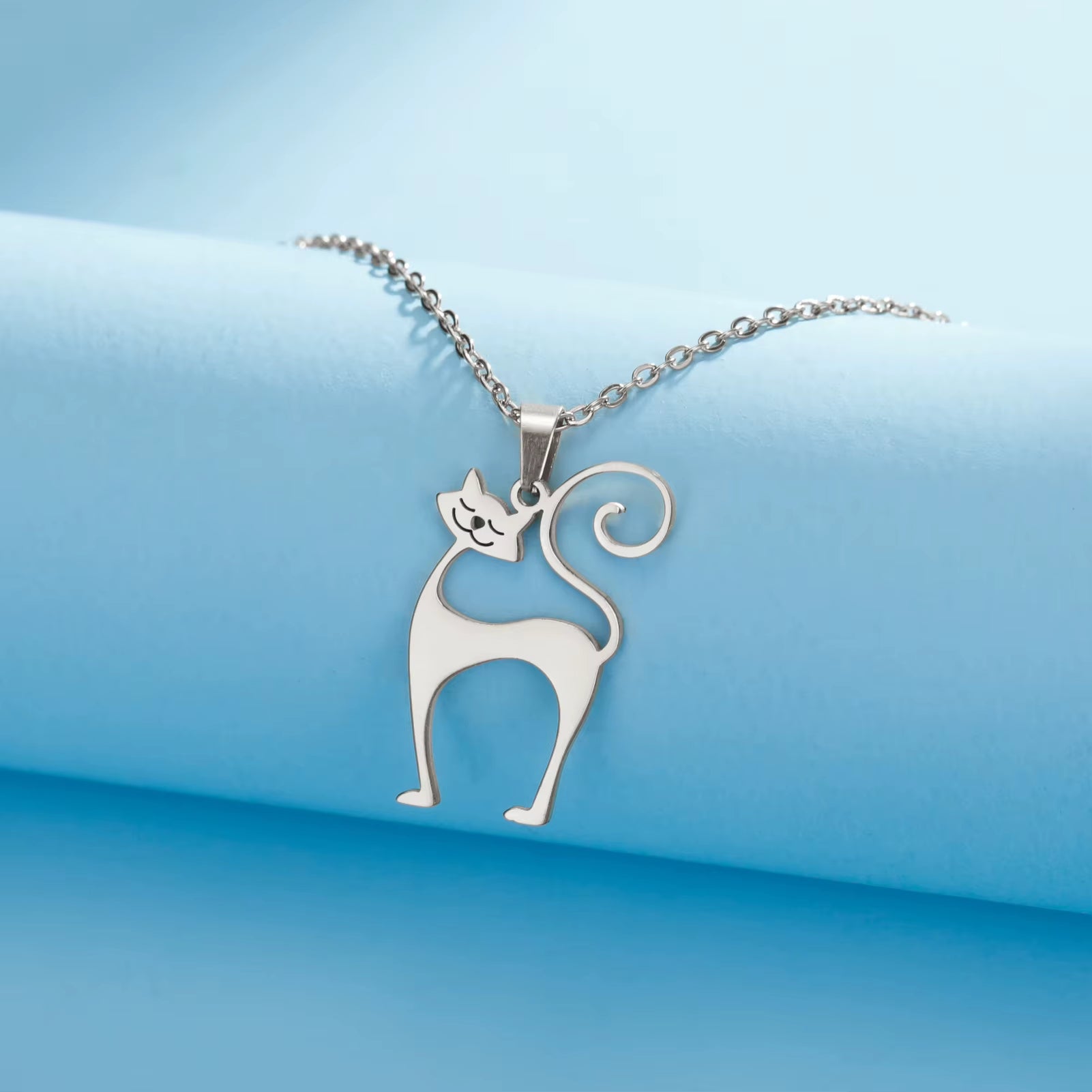 Elegant Cat Pendant Necklace - Gold Stainless Steel Jewelry for Women, Men, Couples, and Children