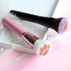 Makeup Brushes Soft Fluffy Long-Handled Cat Claw Flat Brush for Cosmetics Base Foundation Blush Powder Beauty Tool