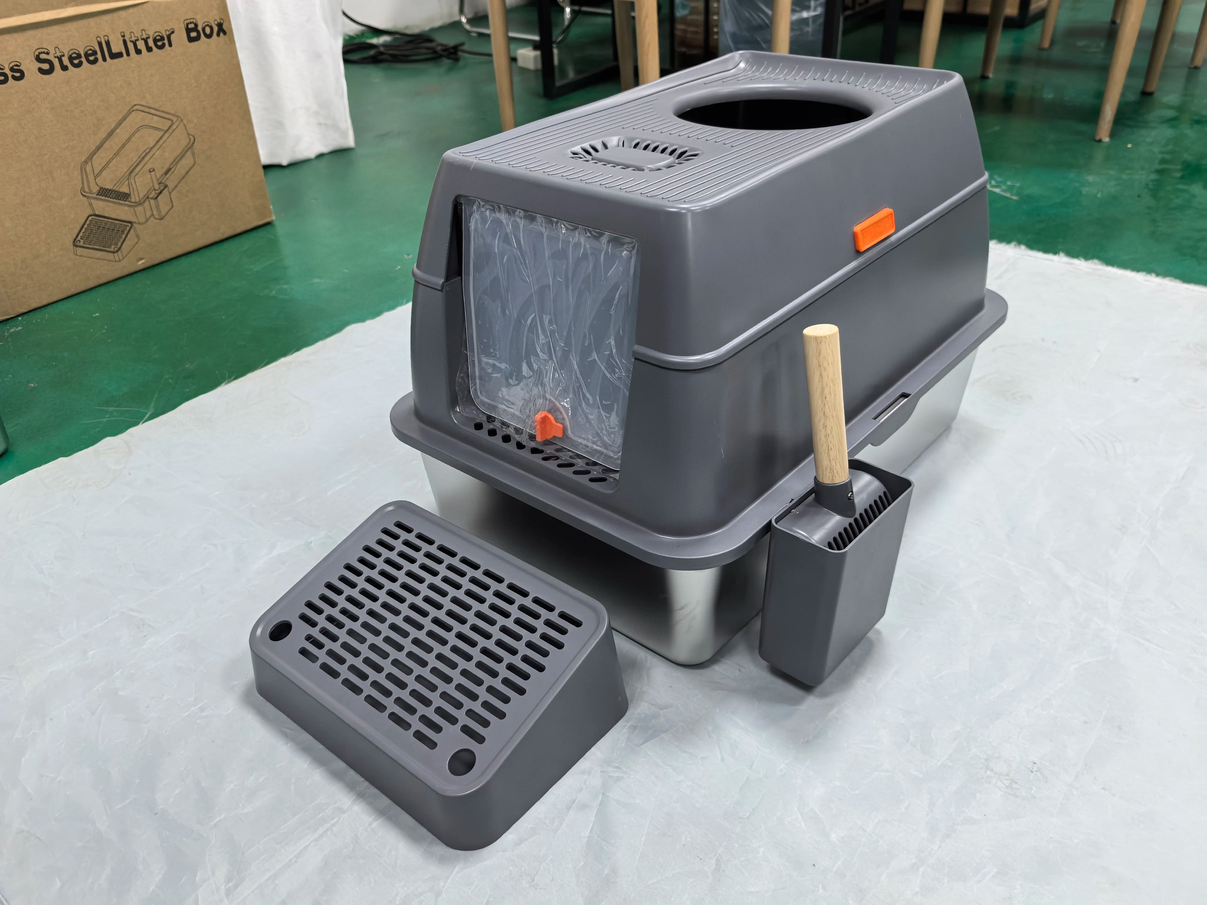 Extra Large Stainless Steel Cat Litter Box with Lid and Cover - Odor-Controlled Design for Large Cats