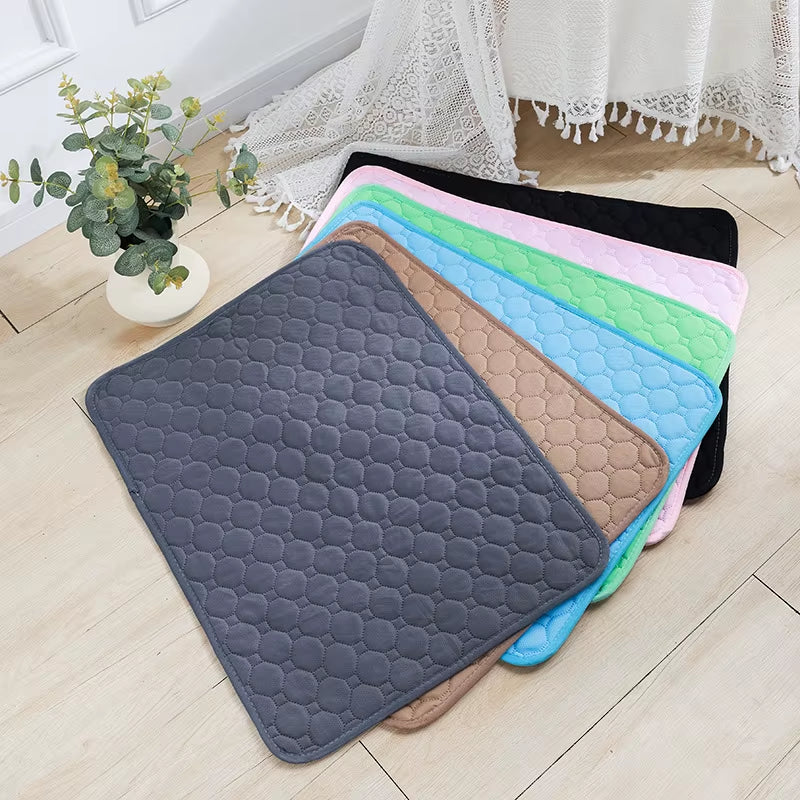 Washable Dog Pee Pad Blanket - Reusable Absorbent Diaper Mat for Puppy Training, Pet Bed, and Car Seat Cover