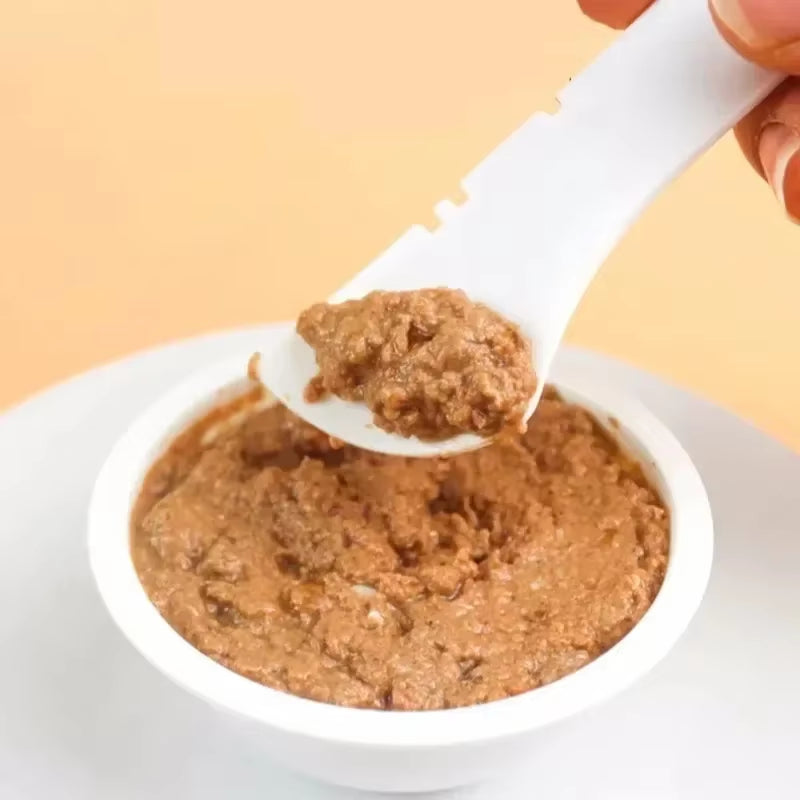 Pet Canned Food Spoon with Silicone Lid – Multi-Functional Cat & Dog Feeding Tool