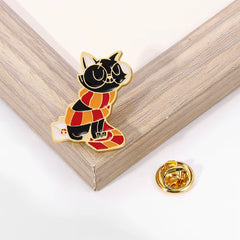 Gryffindors Magic Cat Gift Pin