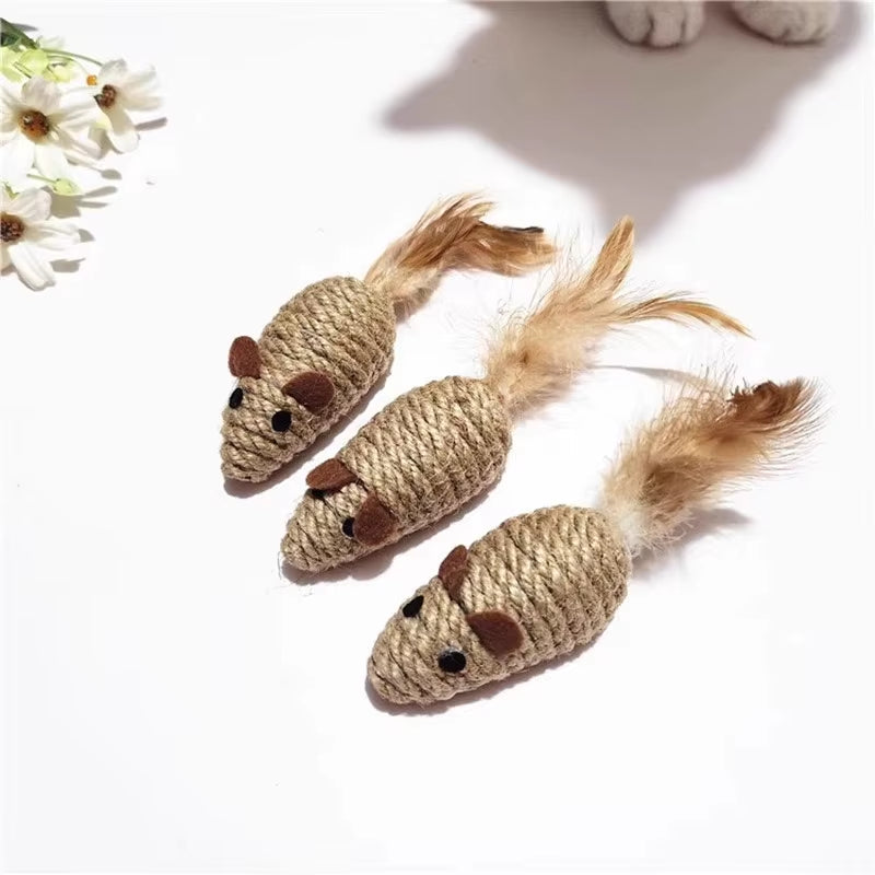 Rope Cat Toy Mice – Natural Sisal Play Mice with Feather Tails for Scratching, Biting & Chasing