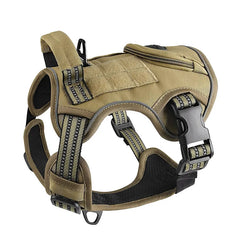 A high-strength khaki tactical dog harness and leash set designed for large dogs with explosion-proof tension control.